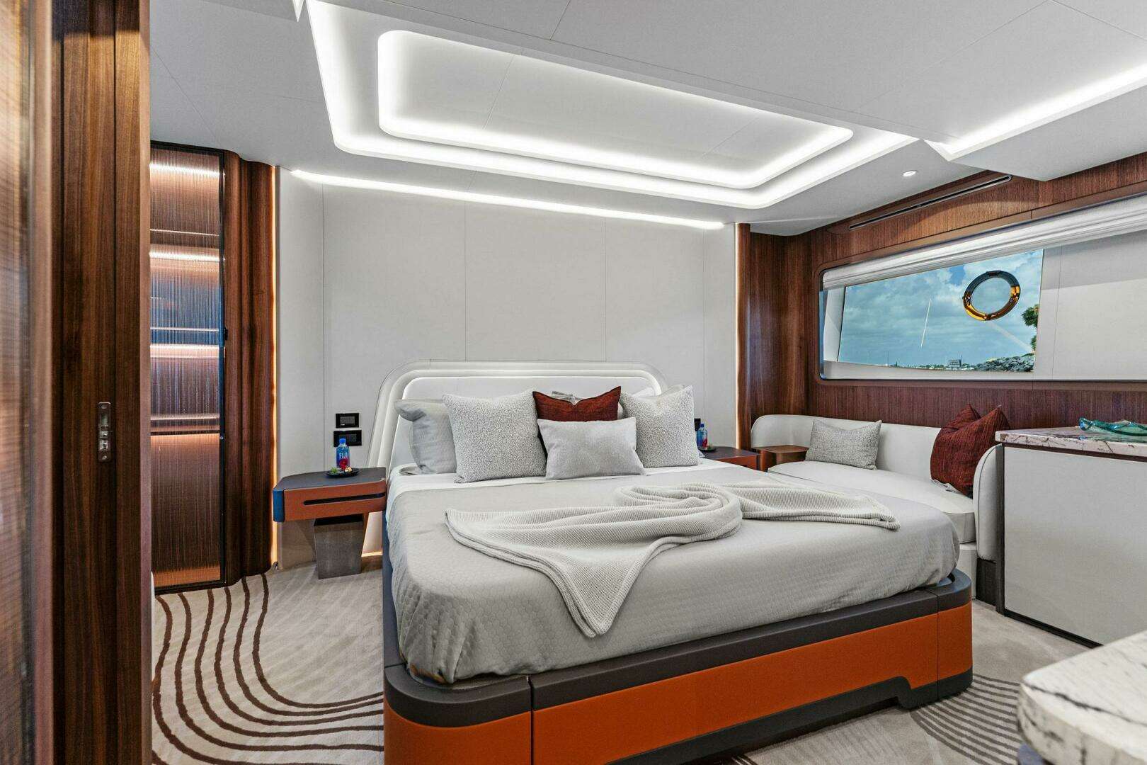 2027 Aquitalia Yachts Flybridge - Image 24