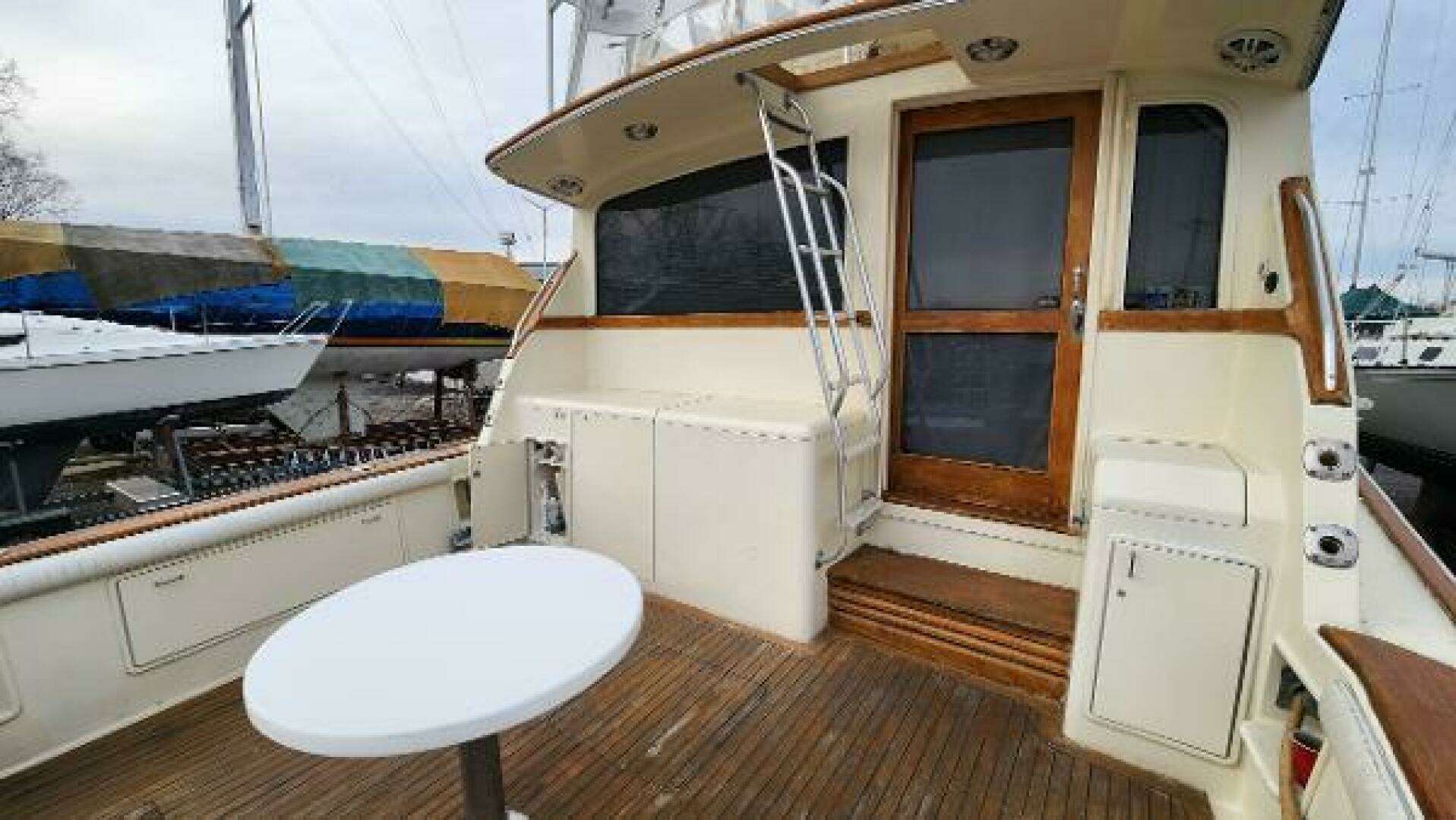 1989 Ocean Yachts 55 - Image 3