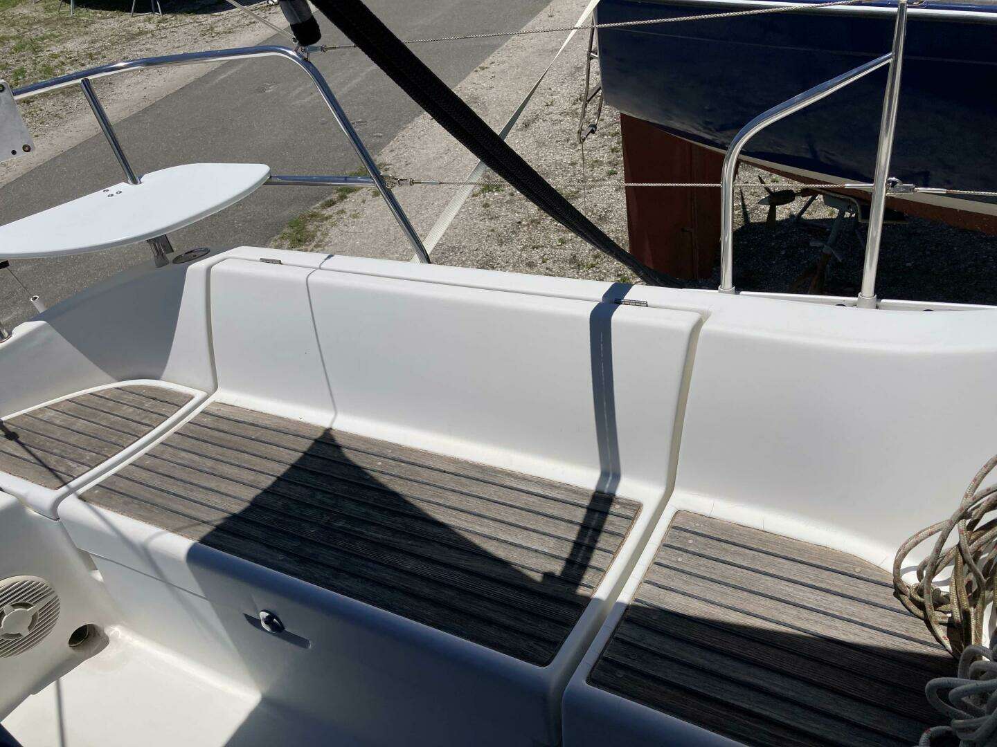 1993 Beneteau — - Image 10