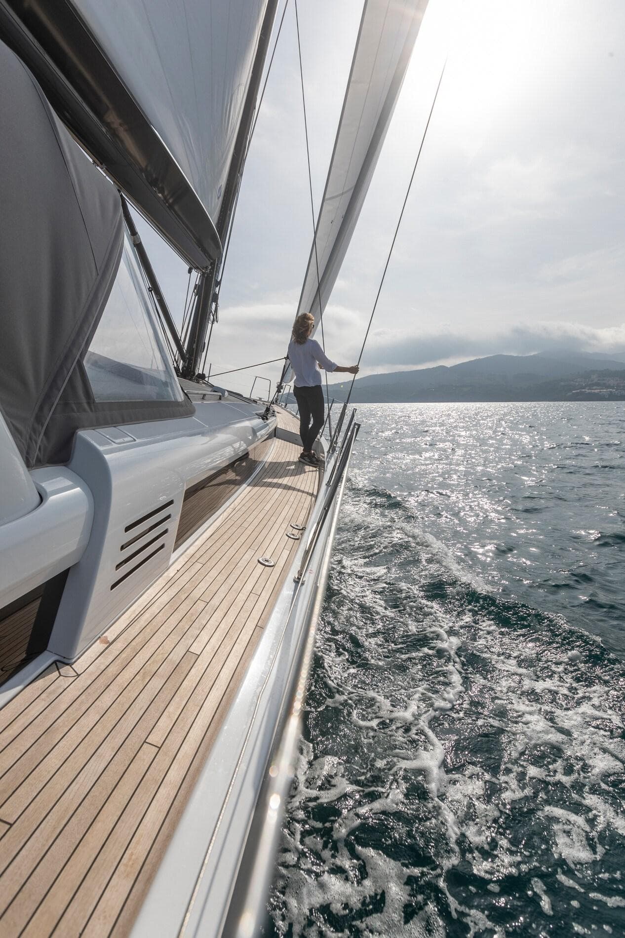 Oceanis Yacht 60