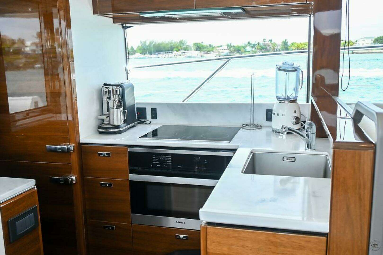 2021 Princess S62 - Image 13