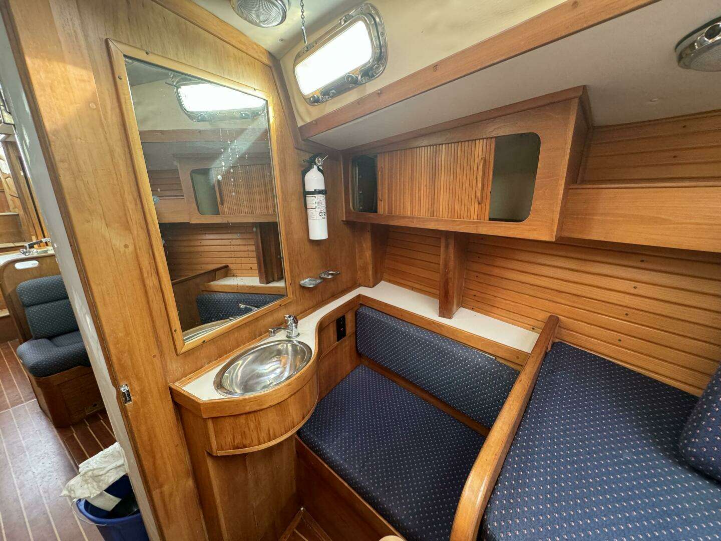 1996 Sabre 425 - Image 50