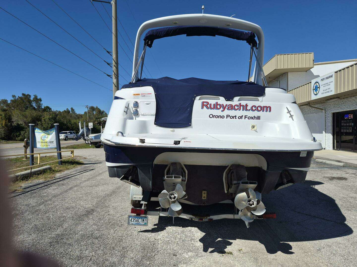 2003 Chris-Craft 328 Express Cruiser - Image 11