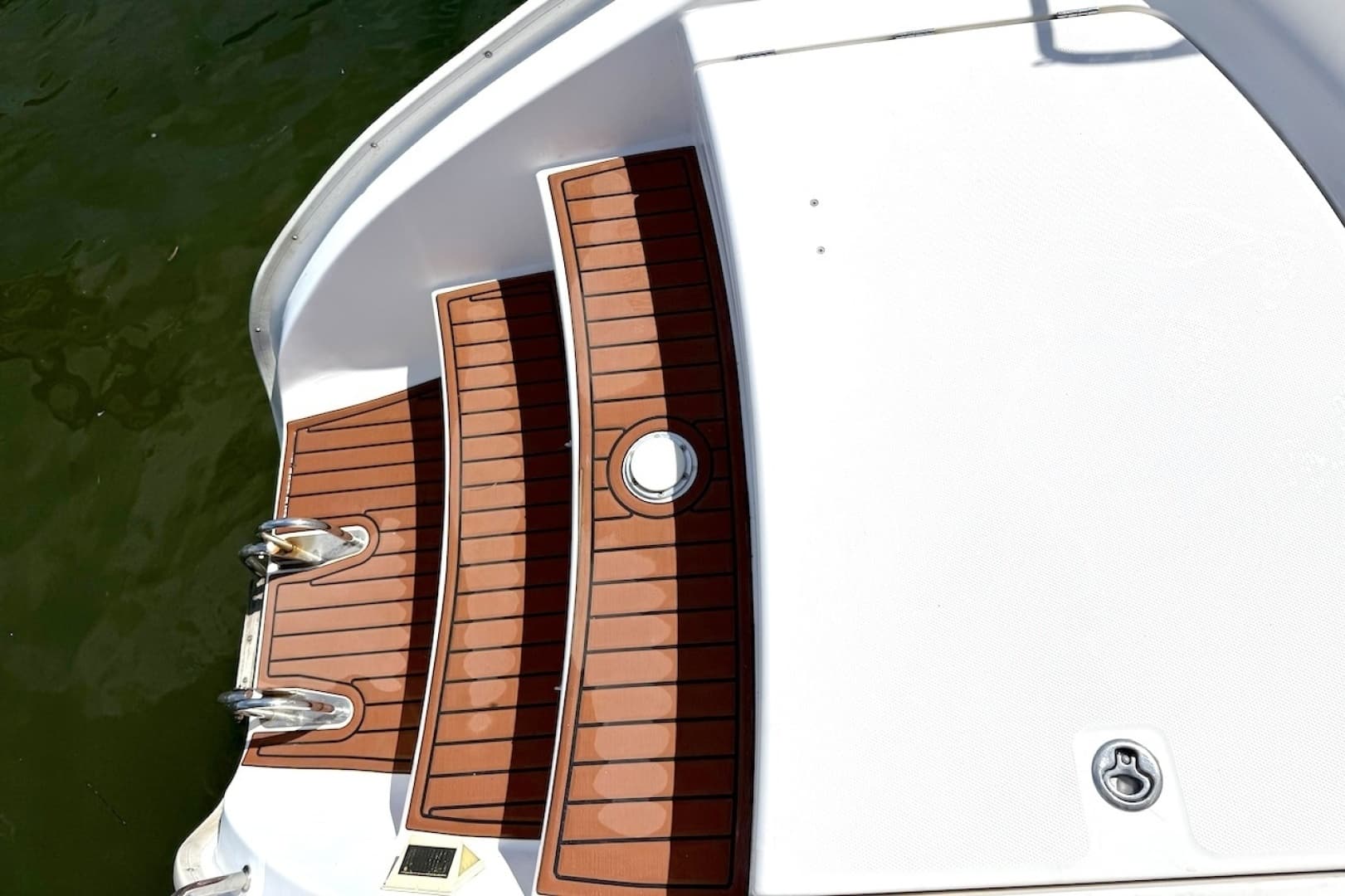 2010 Leopard 46 - Image 45