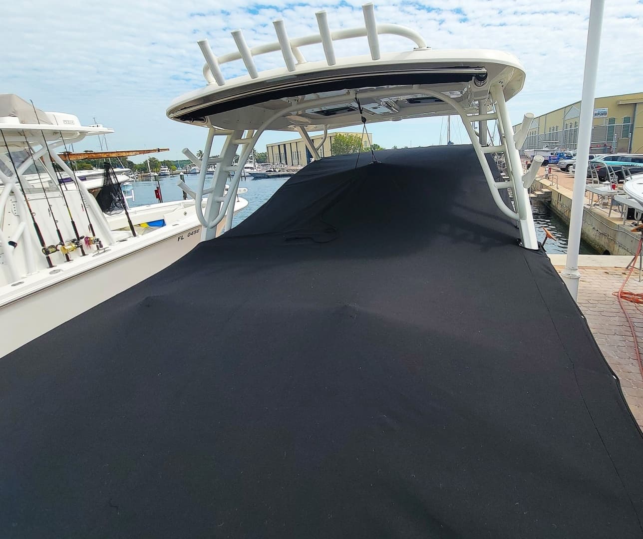 2022 Boston Whaler 320 Vantage - Image 25