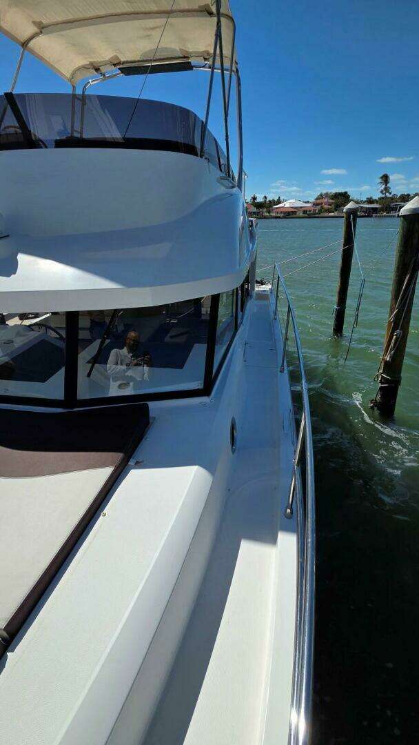 2019 Beneteau Swift Trawler 35 - Image 13