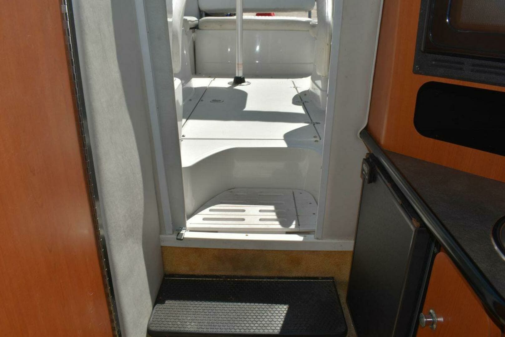 2005 Crownline 275 CCR - Image 38