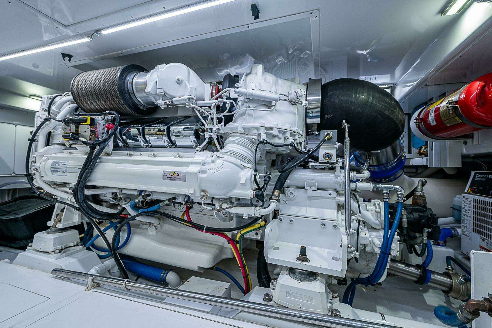 2017 F&S Cusotm Express Sportfish - Image 24