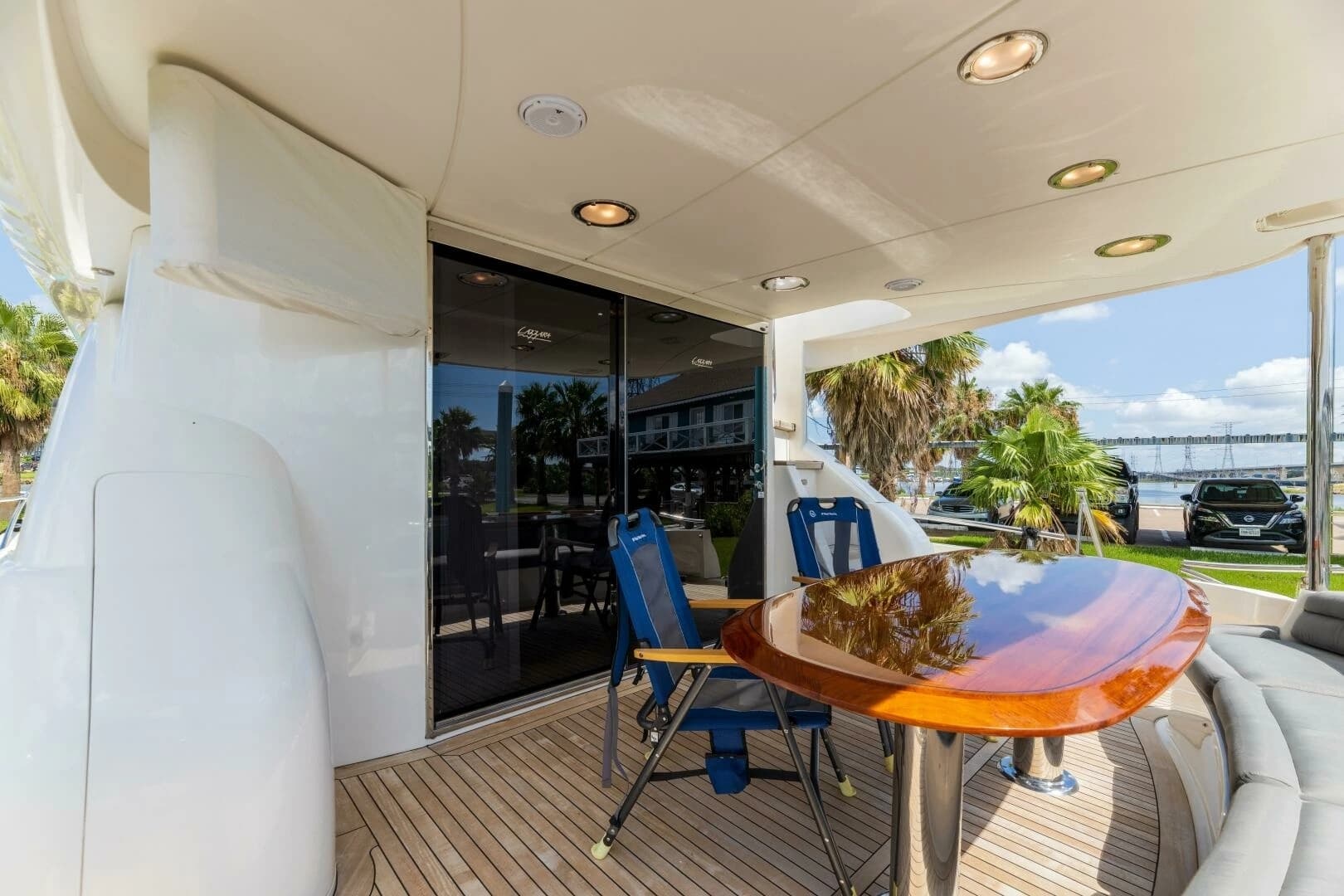 2007 Lazzara Yachts 74 Motor Yacht - Image 85