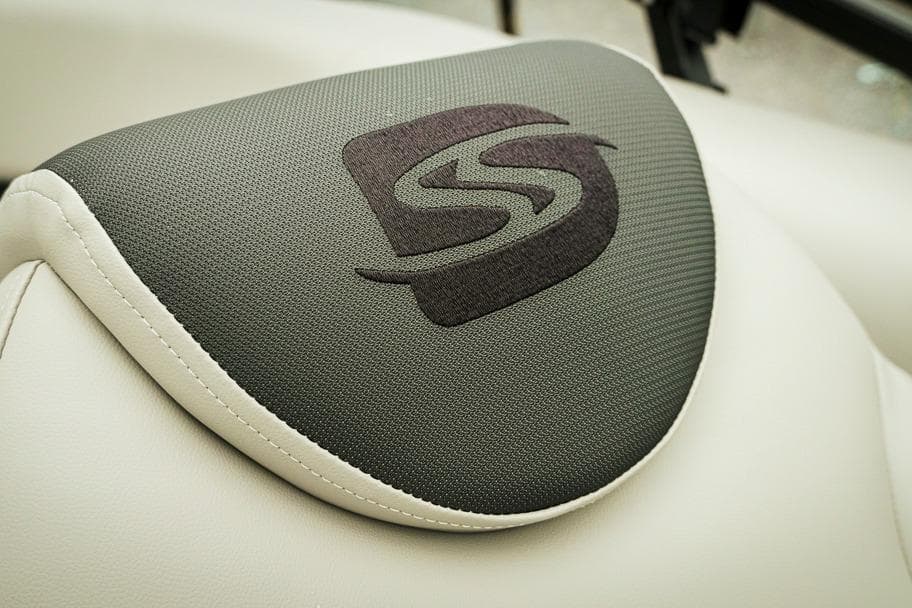 Dockside 20DQ 2026 boat seat with embroidered logo, featuring gray and white upholstery.