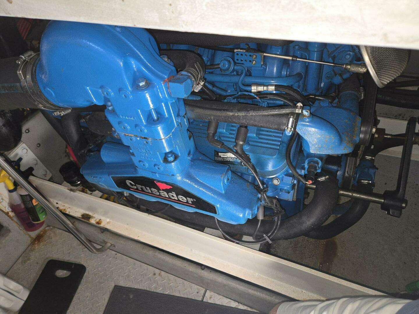 2003 Silverton 392 Aft Cabin Motor Yacht - Image 32