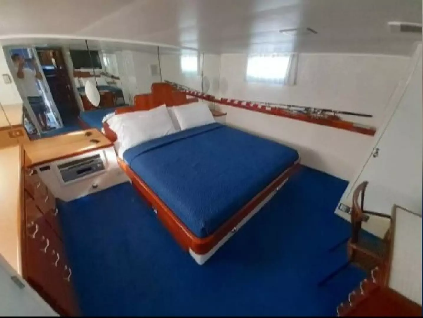 1965 Burger Cockpit Flybridge Motor Yacht - Image 32