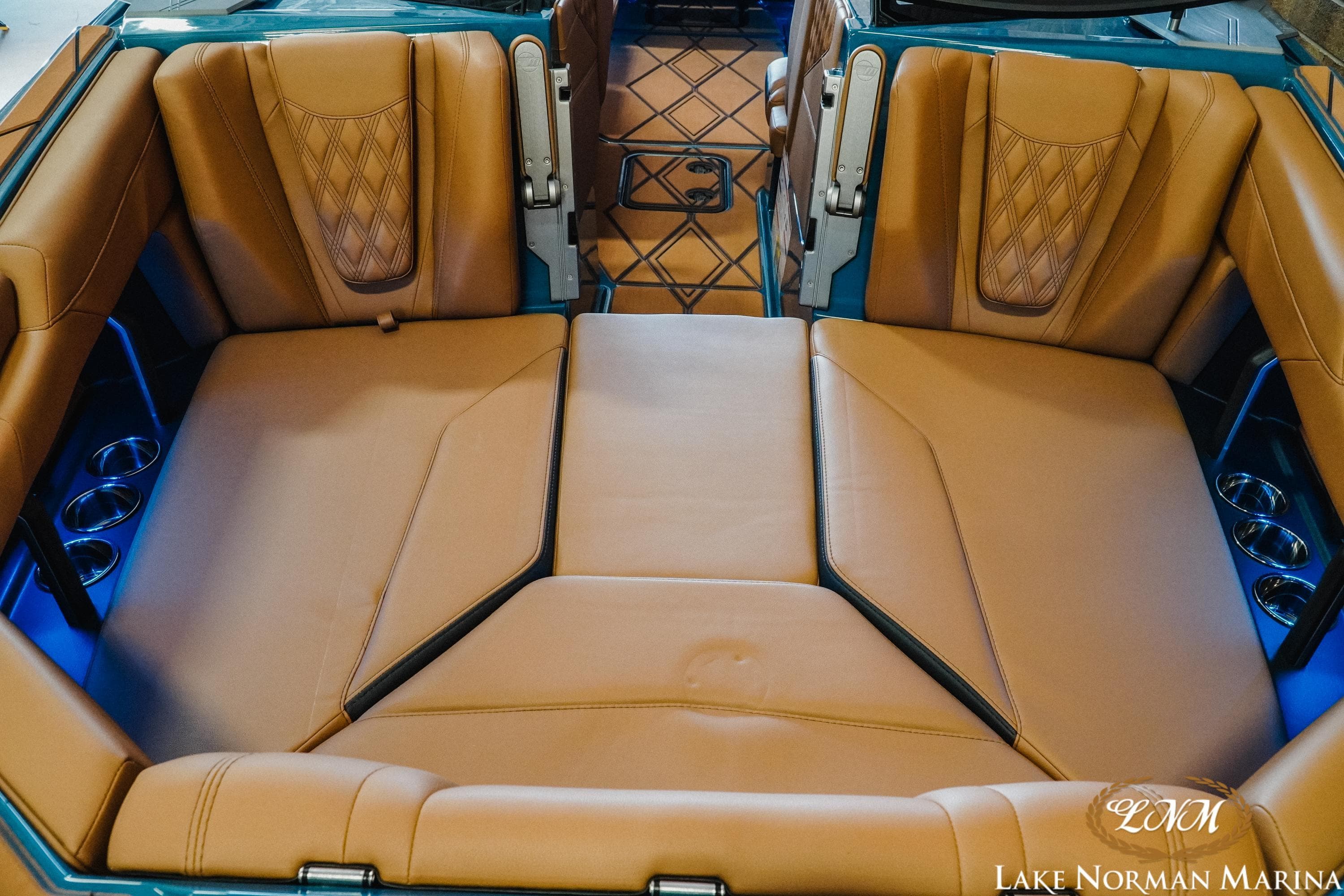 2025 Malibu M230 - 6