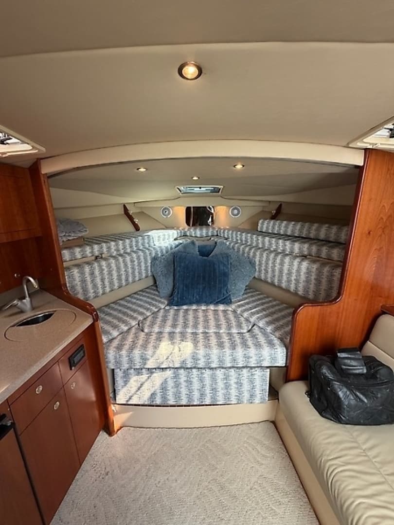 2005 Rampage 33 Express - Image 44