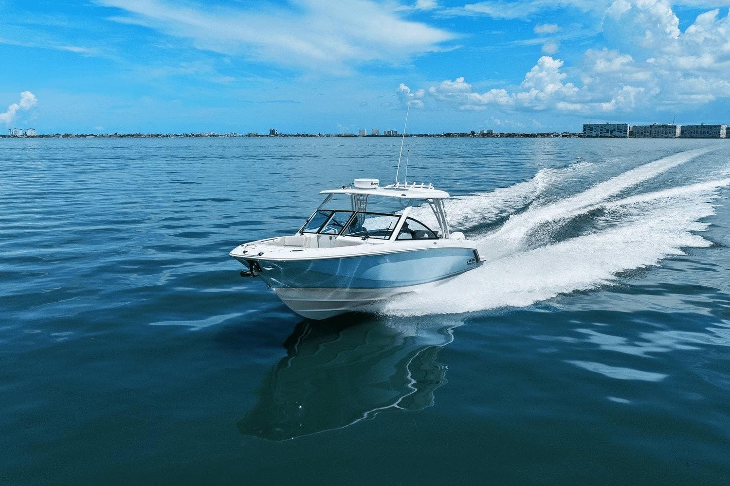 2020 Boston Whaler 320 Vantage - 17