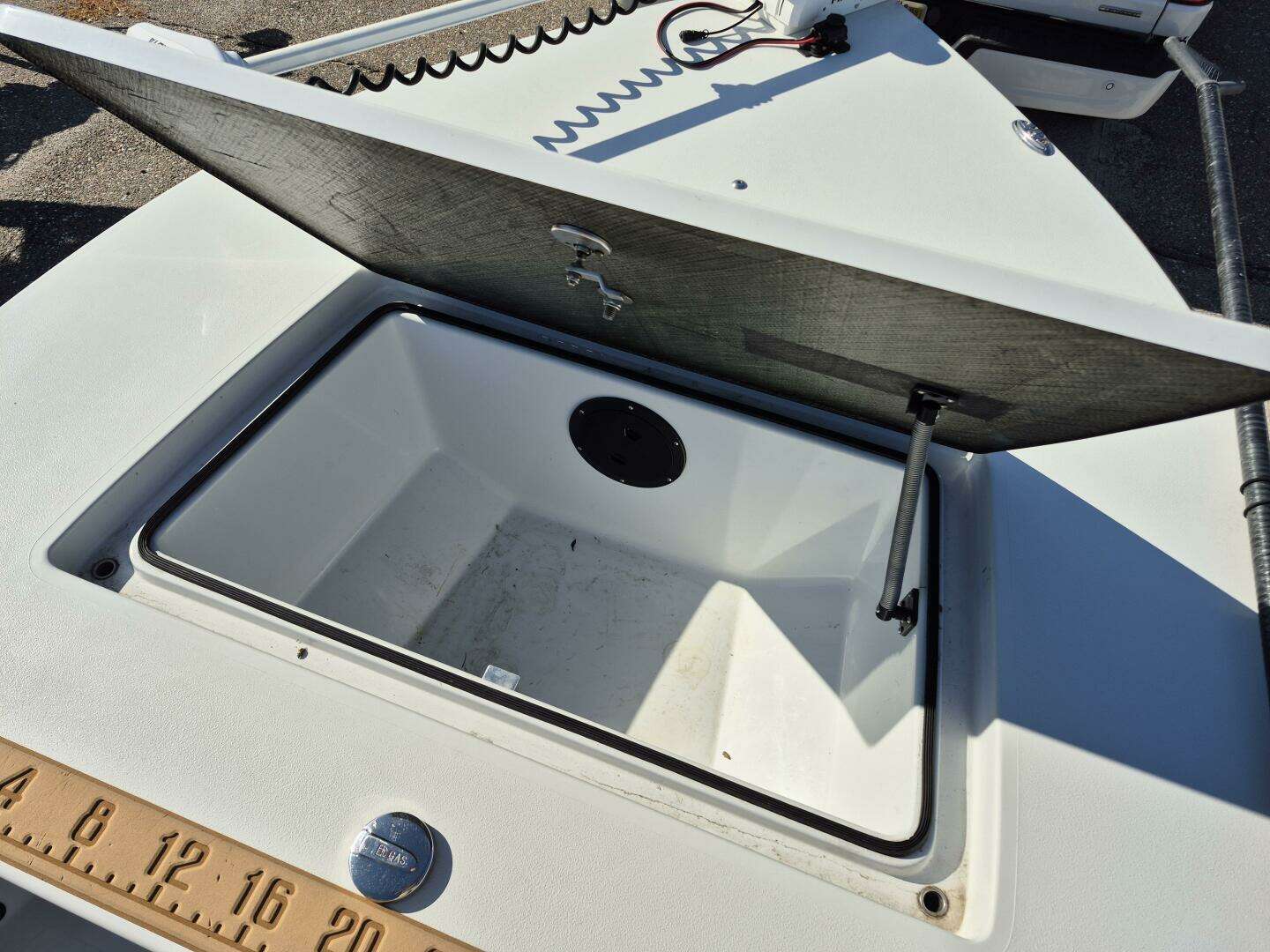 2022 East Cape Vantage VHP - Image 20