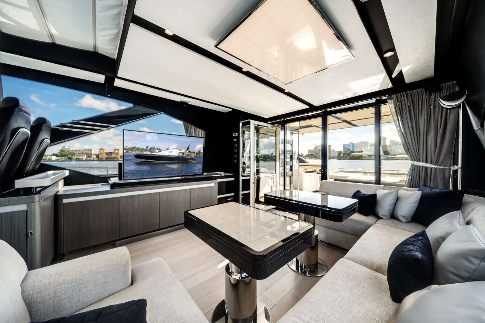2022 Azimut S7 - Image 43