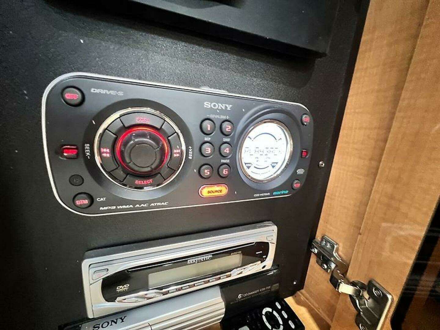 2009 Four Winns V338 - Image 45
