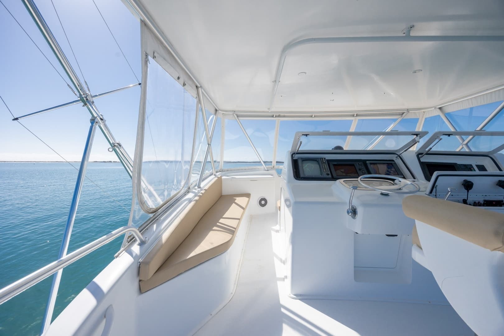 2000 Viking 55 Convertible - Image 94