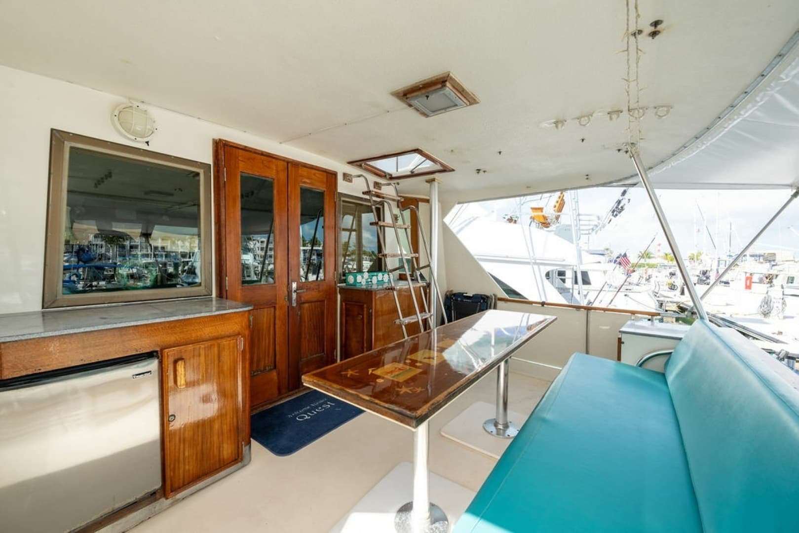 1979 Hatteras Yacht Fish - Image 12