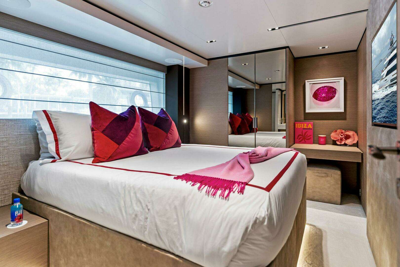2024 Custom Line Navetta 33 - Image 80