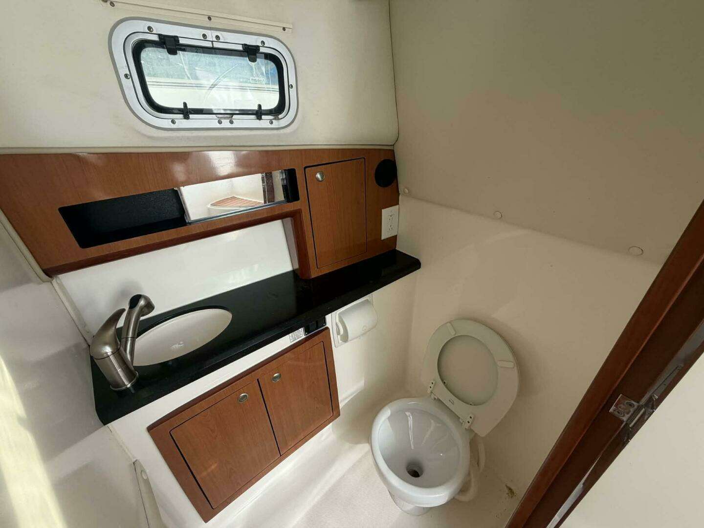 2007 Century 3200 WA - Image 35