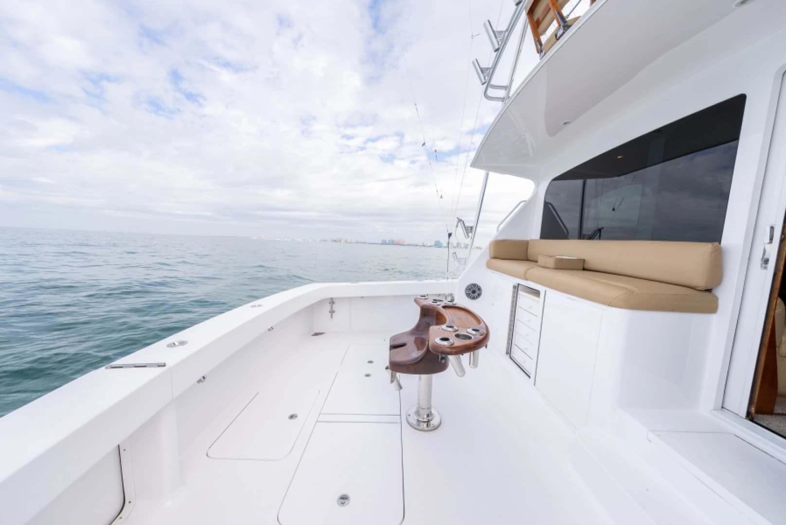 2003 Viking 45 Convertible - Image 2