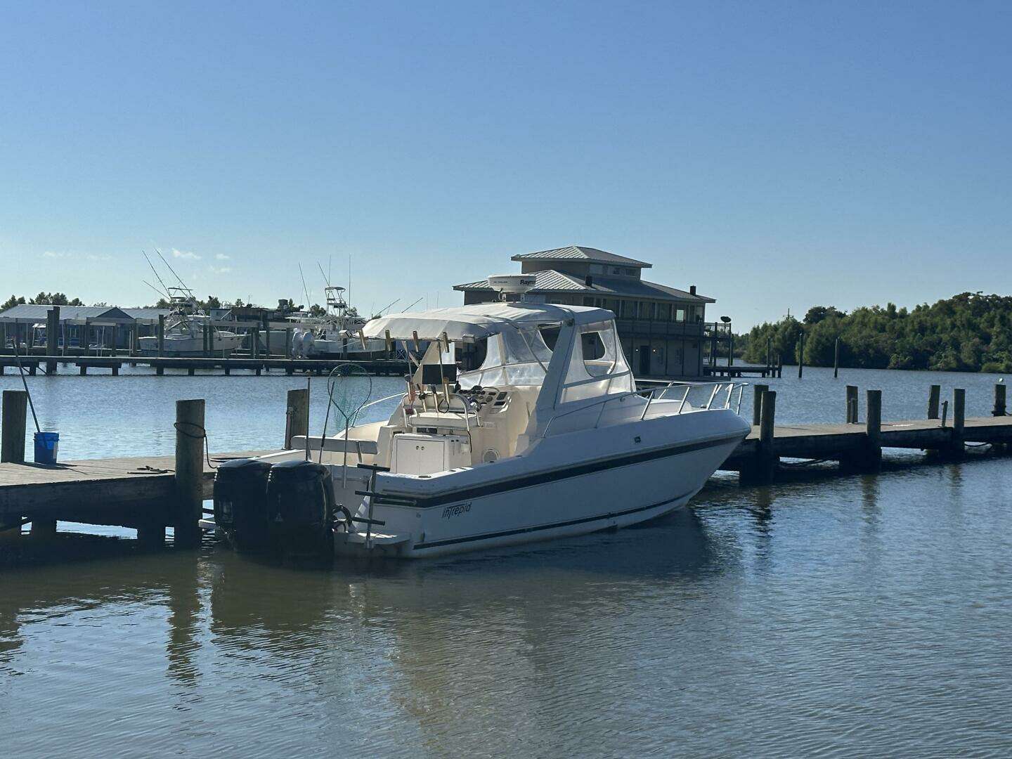 1994 Intrepid 376 Walkaround - Image 5