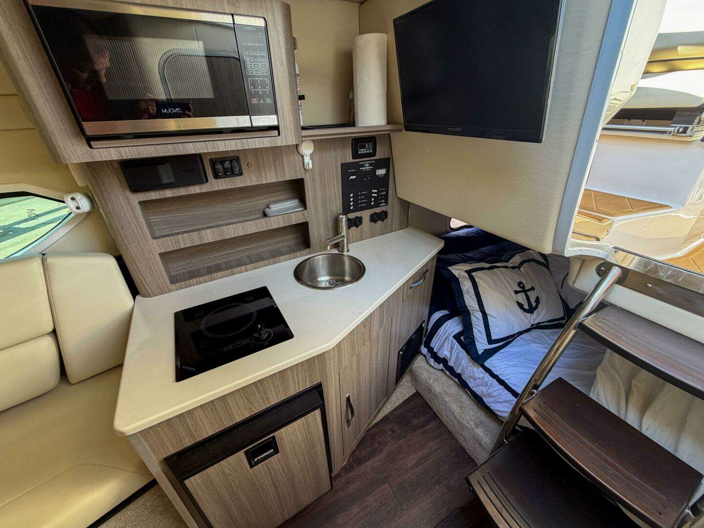 2020 Regal 26 Express - Image 10