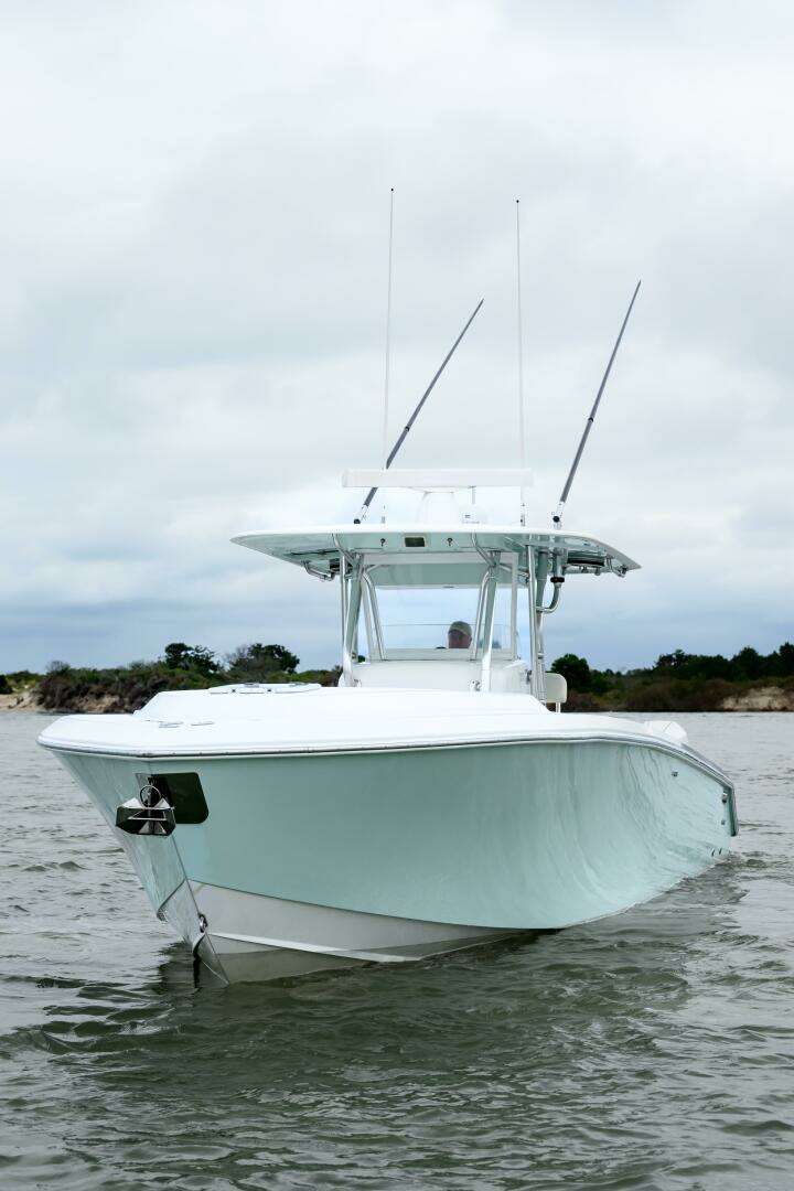 2008 Venture 39 Cuddy - Image 4
