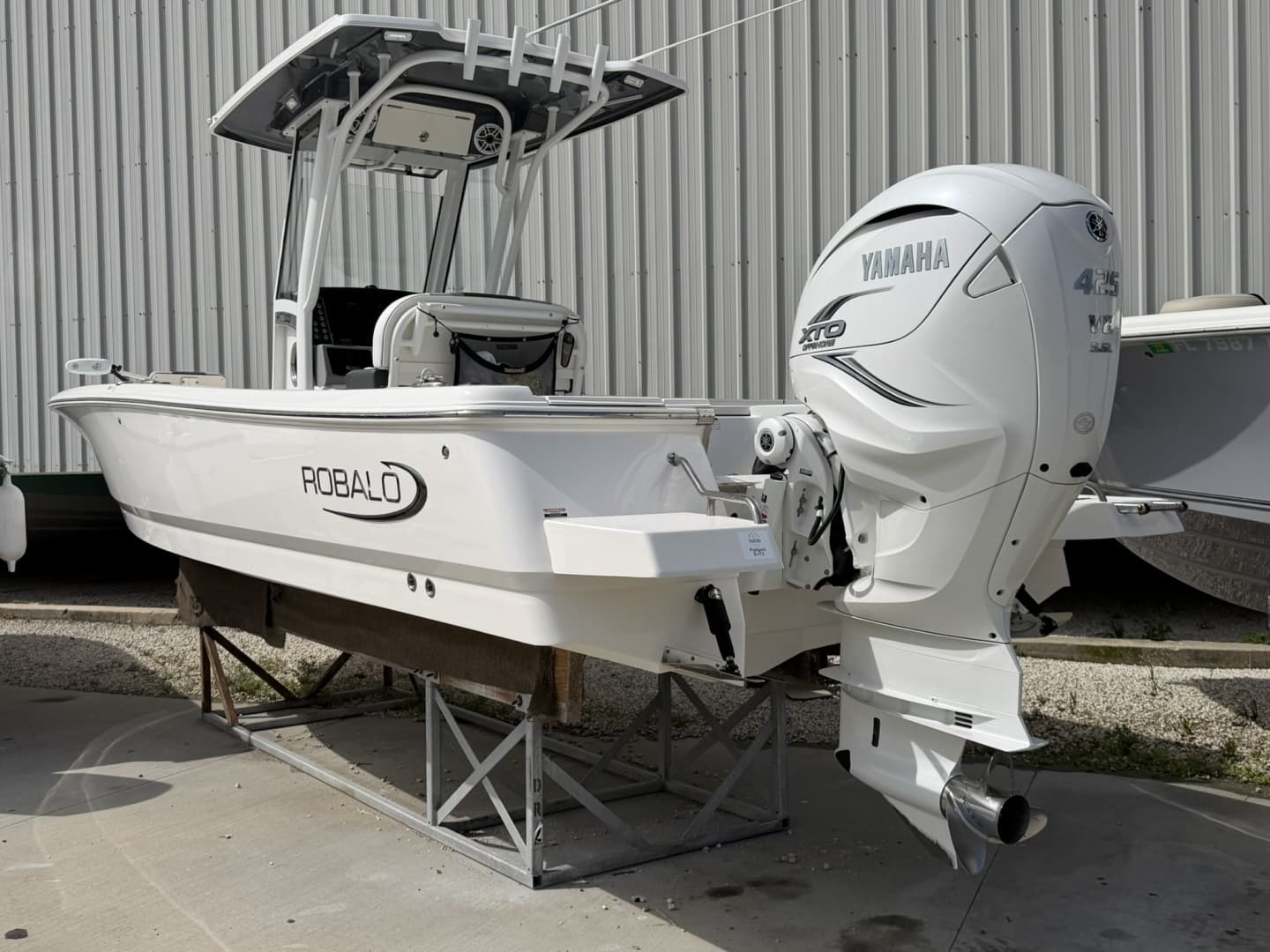 2023 Robalo — - Image 2