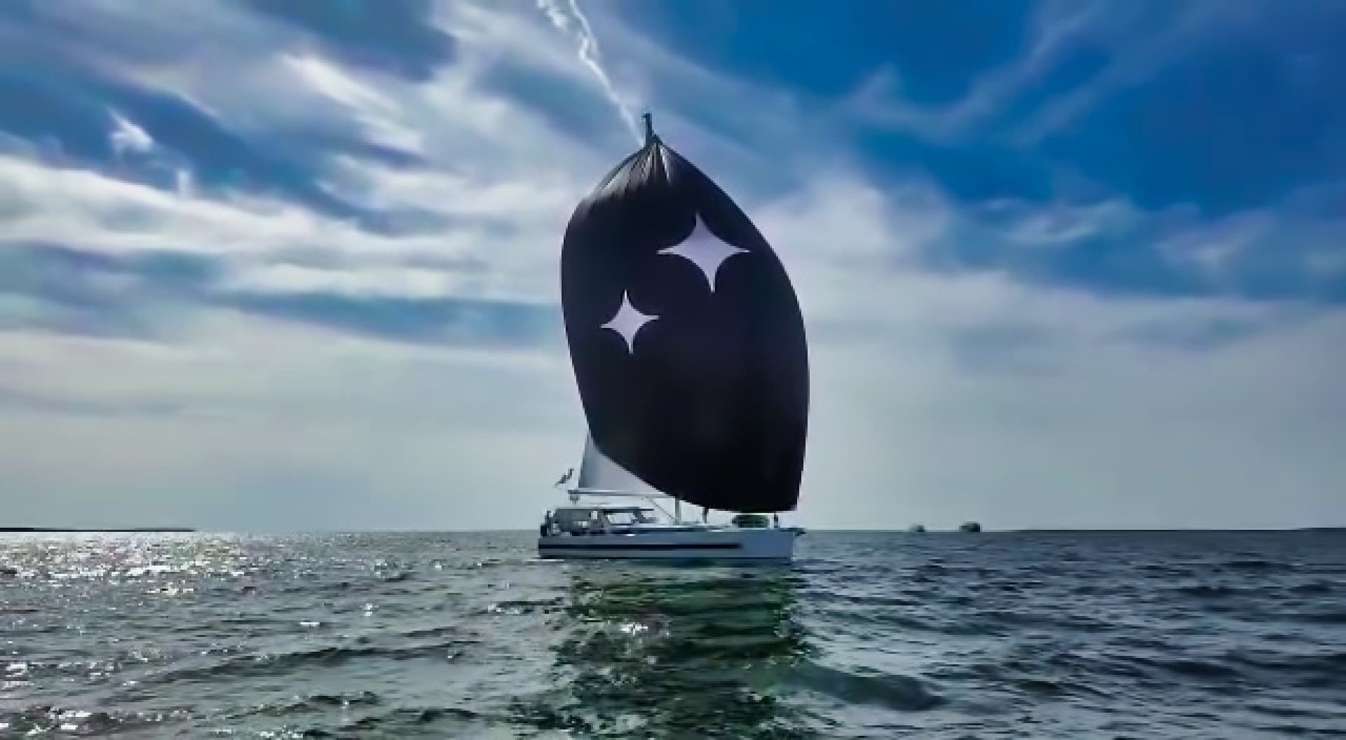 2020 Beneteau Oceanis Yacht 62 - Image 2