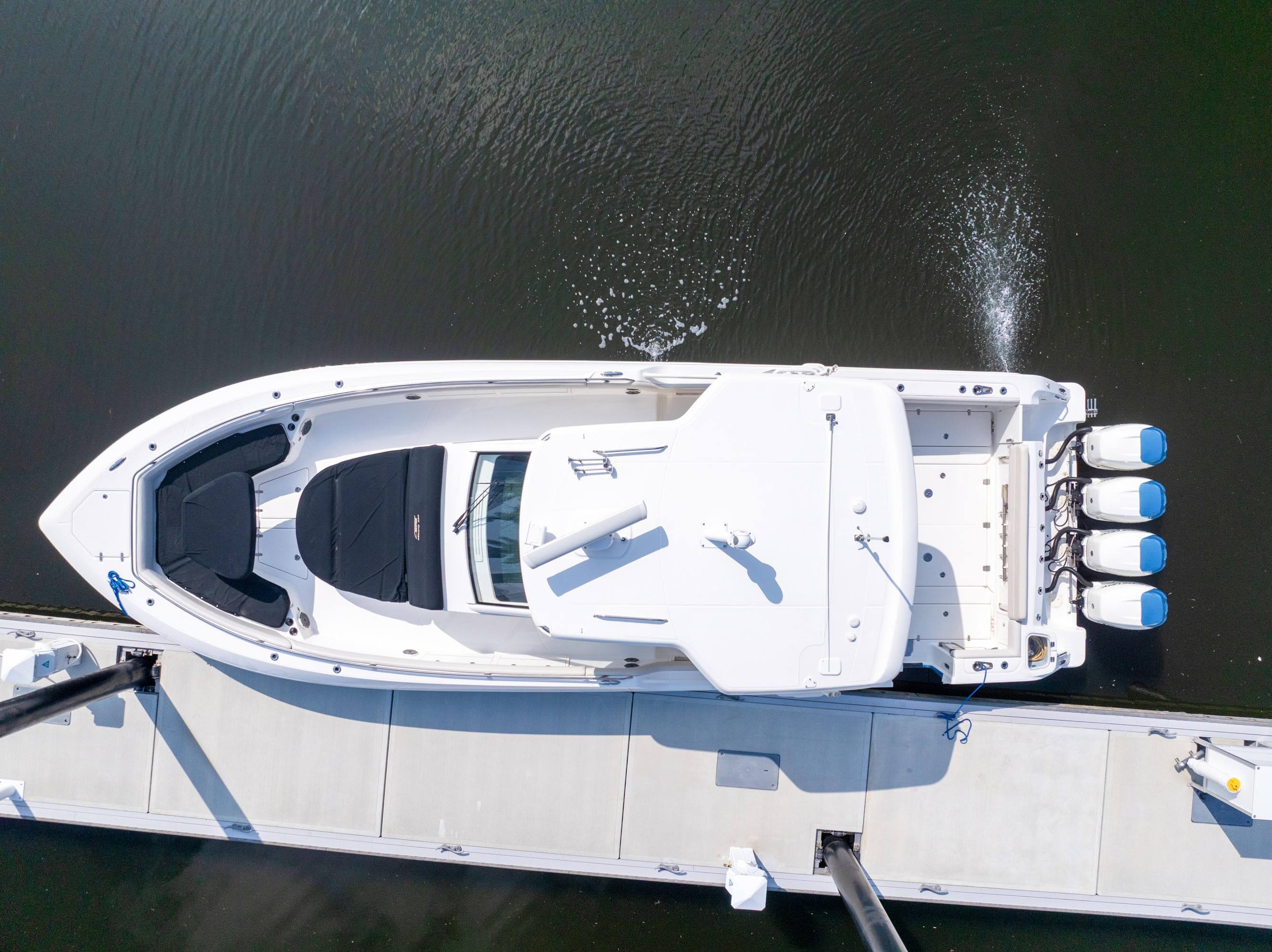 2019 Boston Whaler 420 Outrage - 51