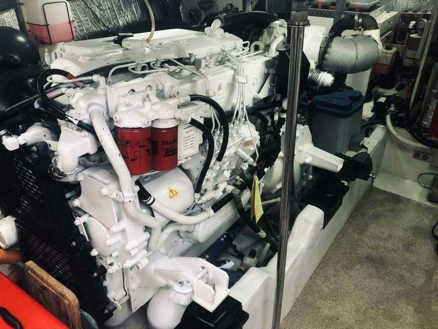 2001 Cruisers Yachts 5000 Pilothouse - Image 31