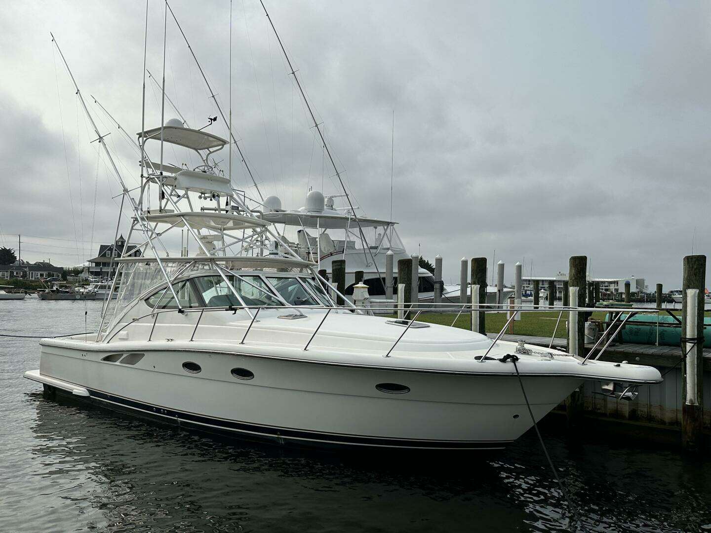 2001 Tiara Yachts 3800 Open - Image 6
