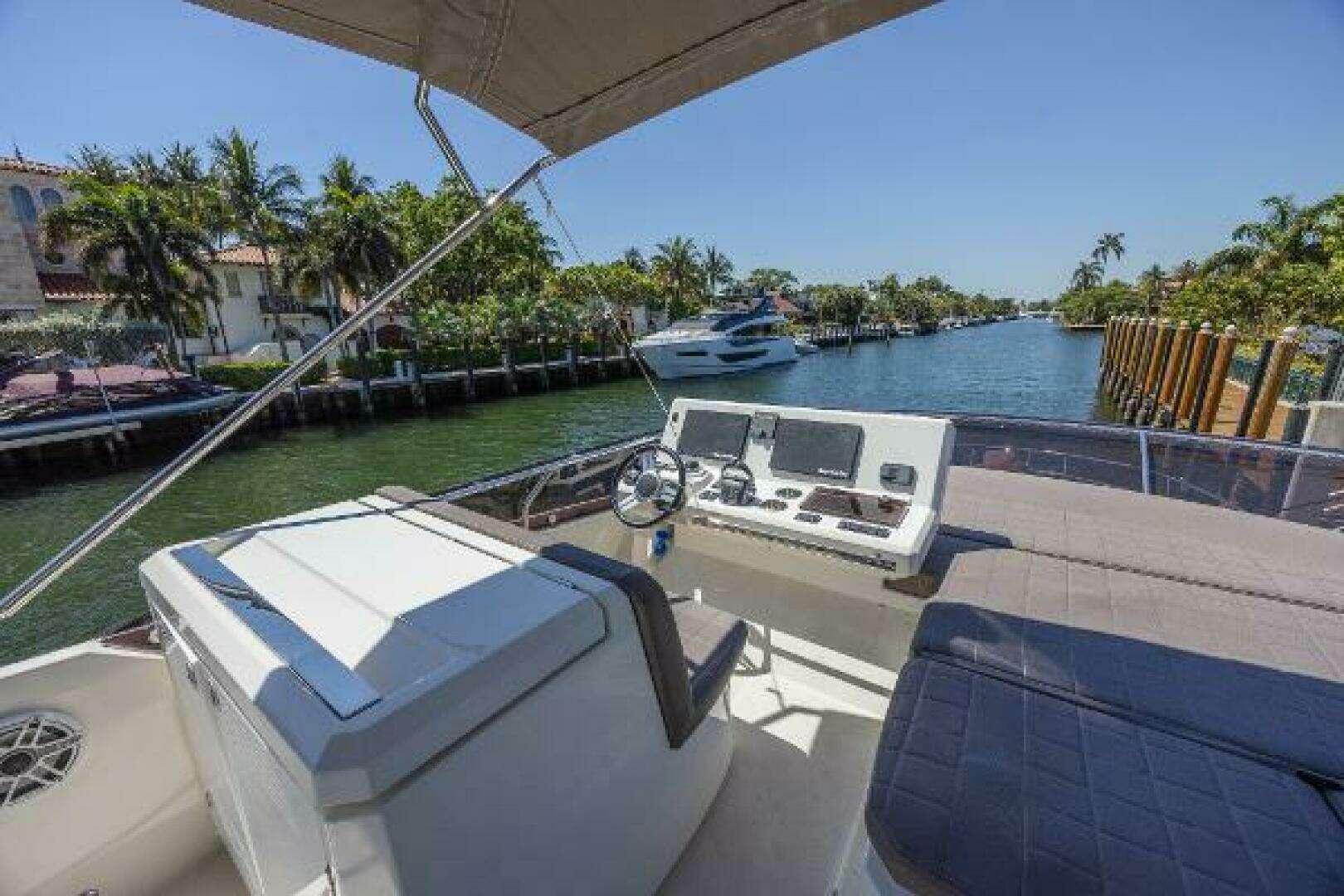 2018 Prestige 520 - Image 40