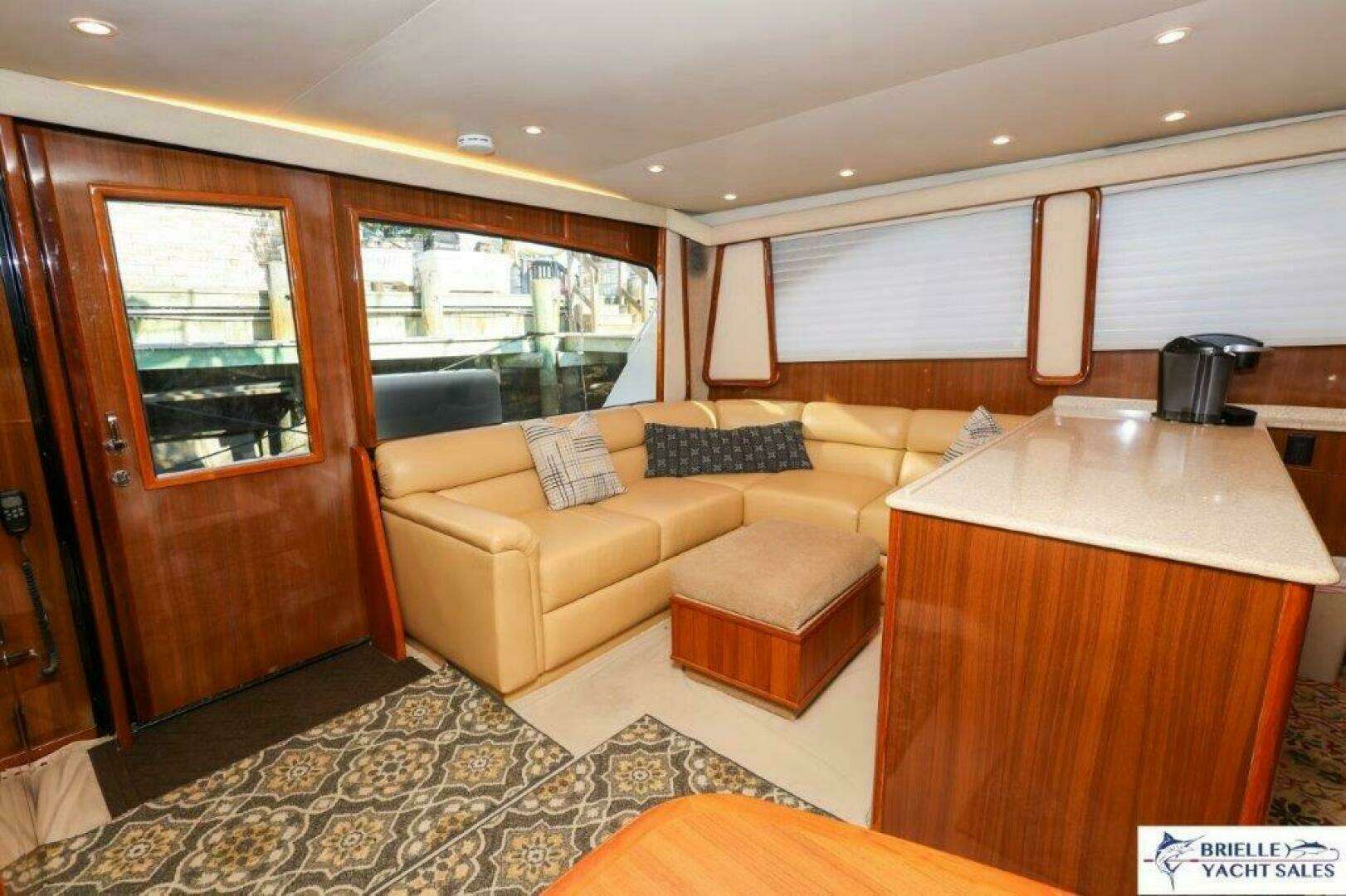 2005 Viking 45 Convertible - Image 18