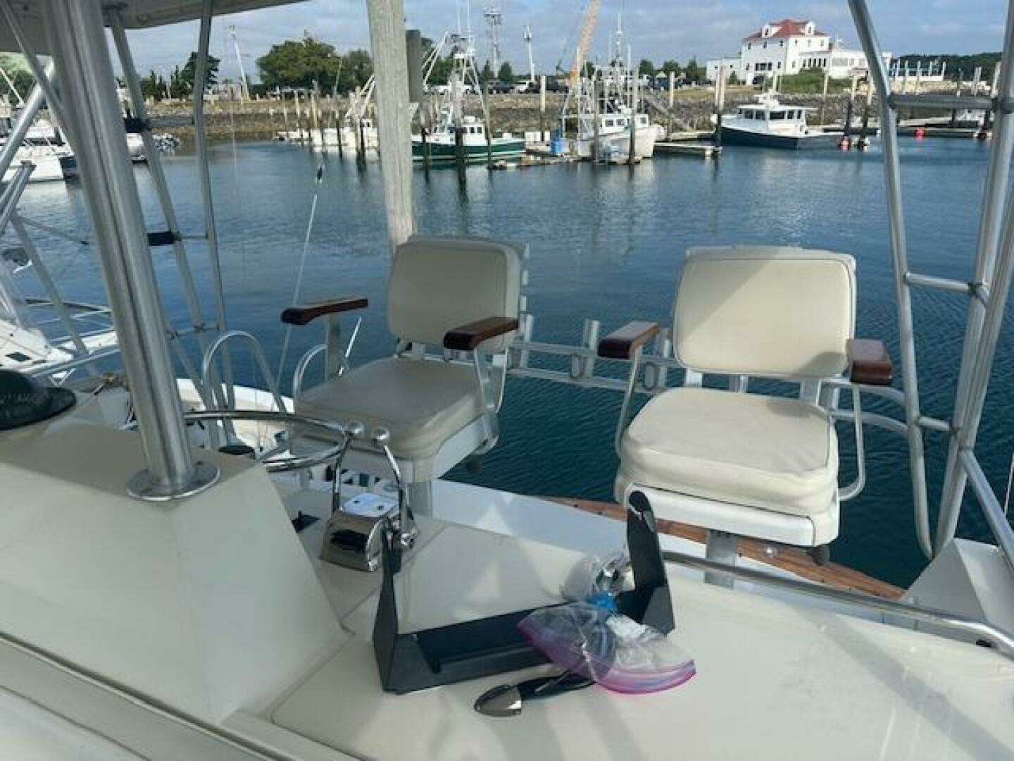 1988 Viking 45 Convertible - Image 33