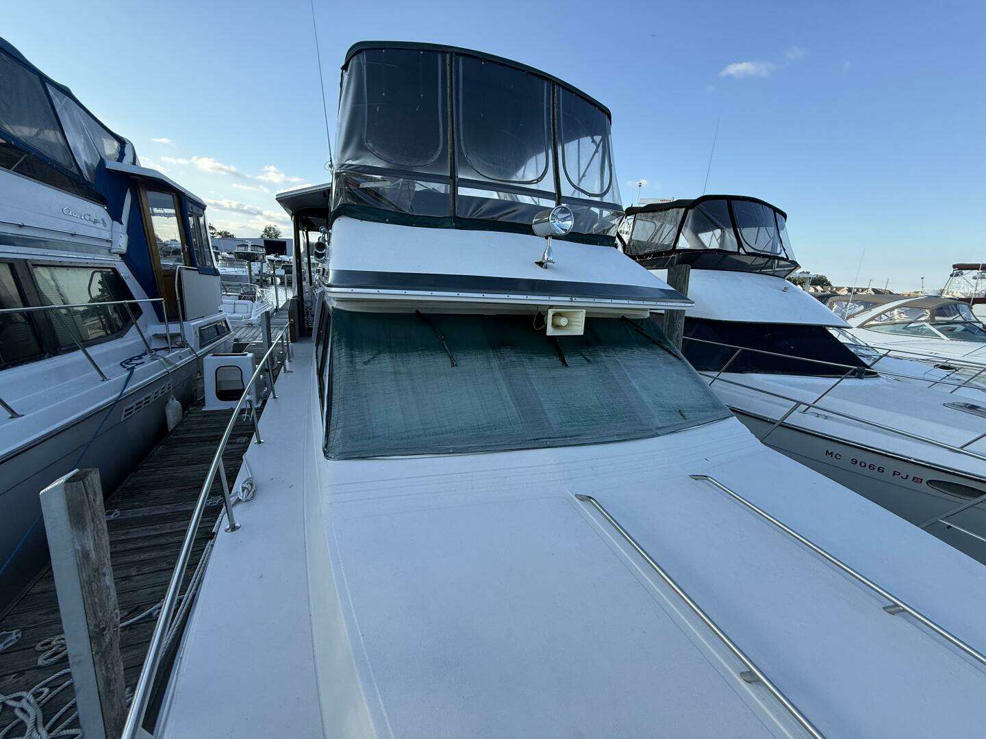 1988 Sea Ray 415 - Image 12