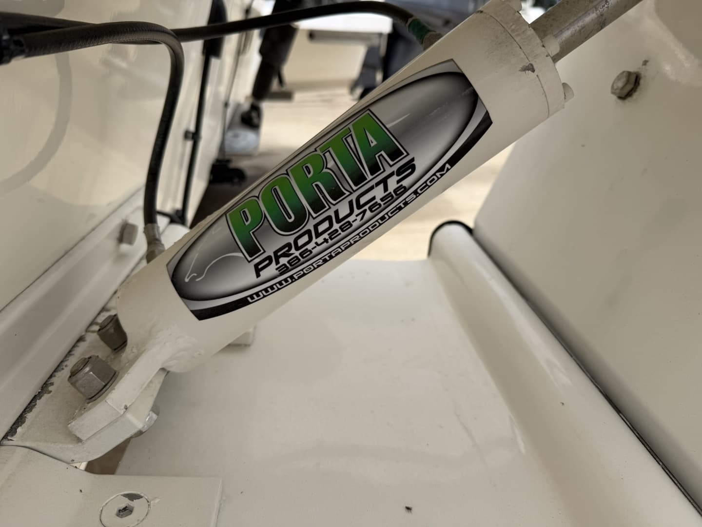 2019 Boston Whaler 270 Dauntless - Image 10