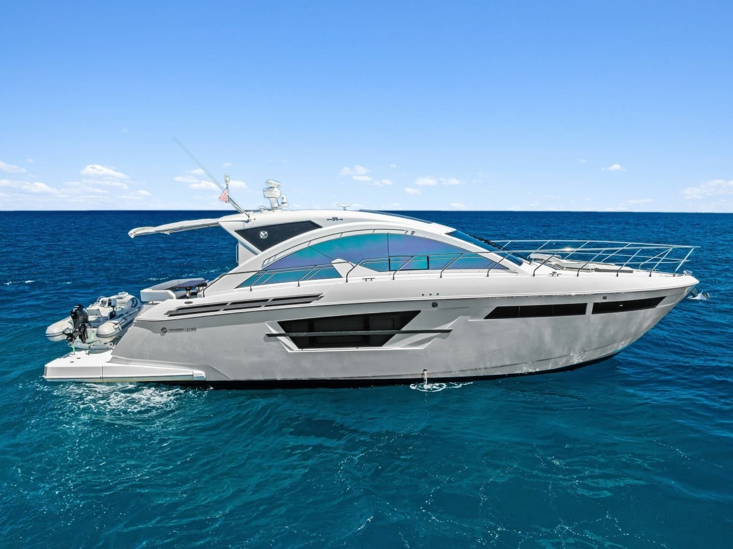 2019 Cruisers Yachts 54 Cantius - Image 3