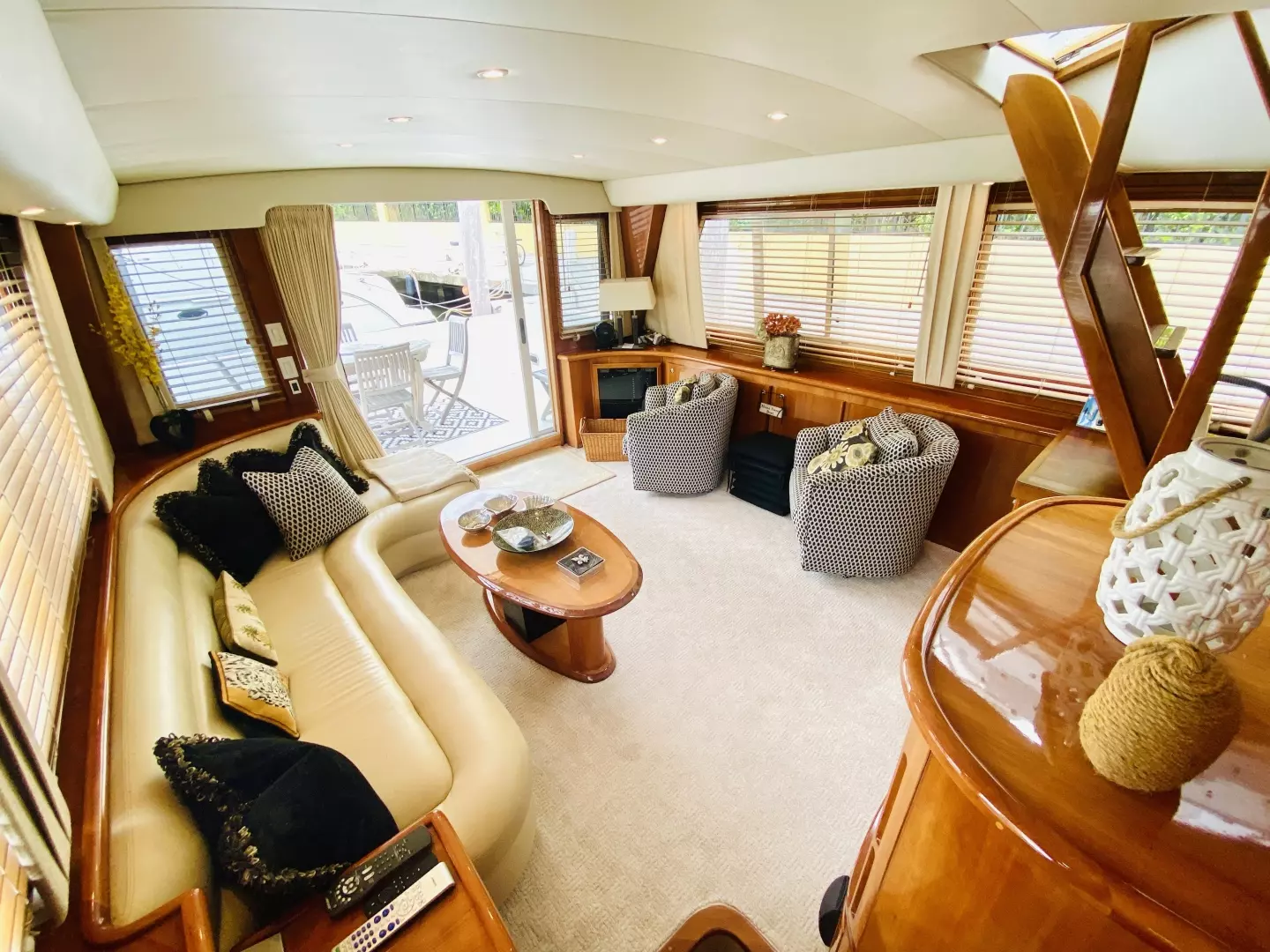 2003 Navigator 5700 Rival - Image 34