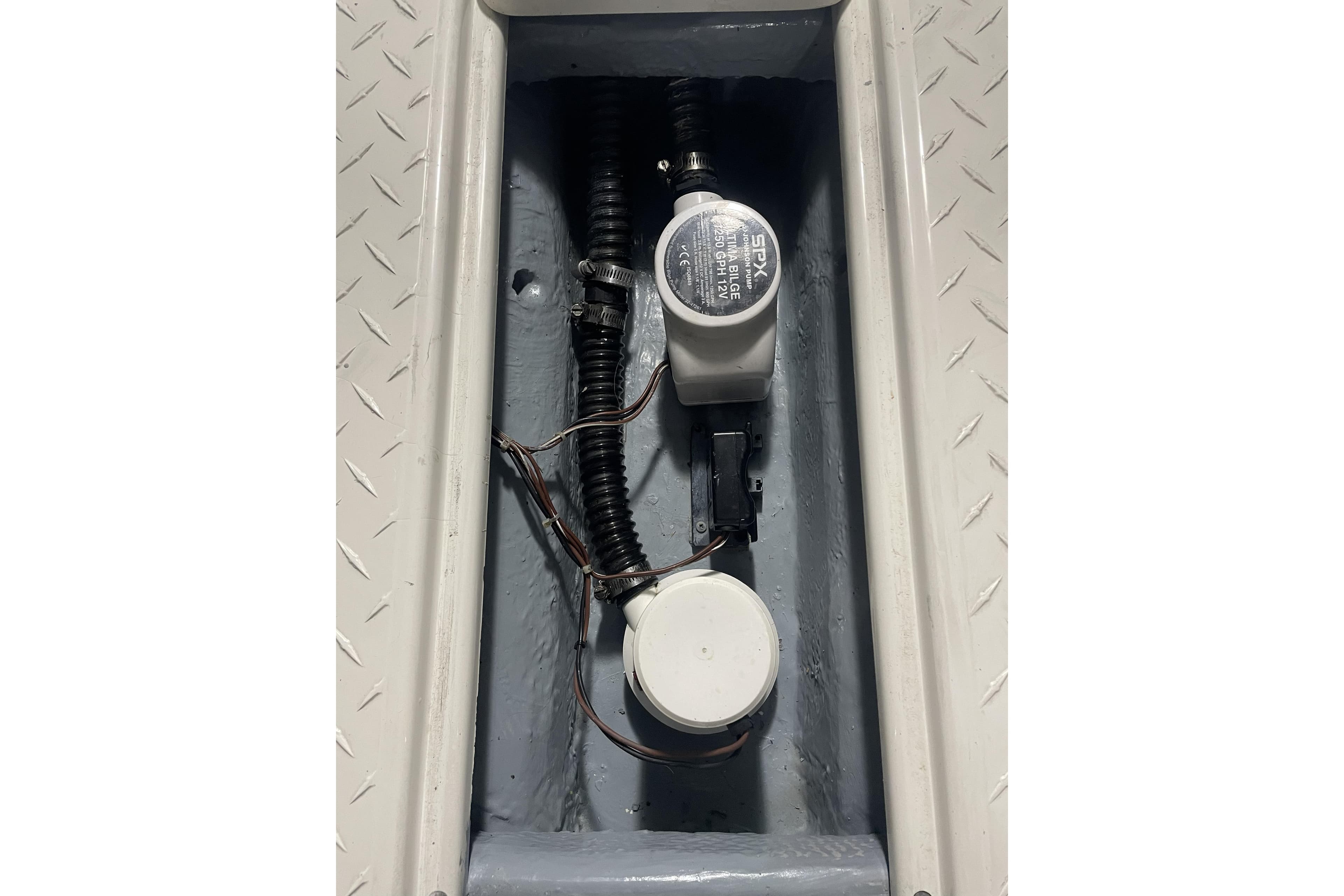 Bilge pump system in a 2008 Meridian 490 Pilothouse boat.