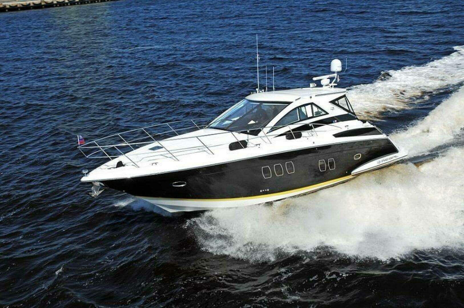 2009 Regal 5260 Sport Coupe - Image 2