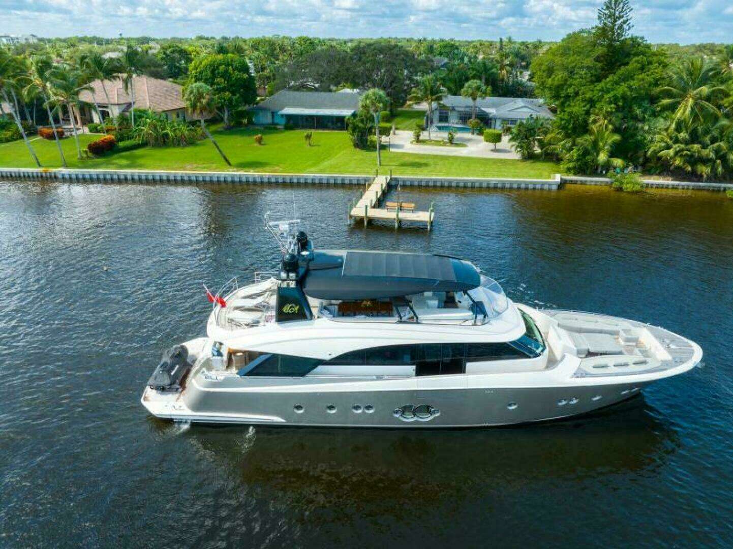 2015 Monte Carlo Yachts MCY86 - Image 10