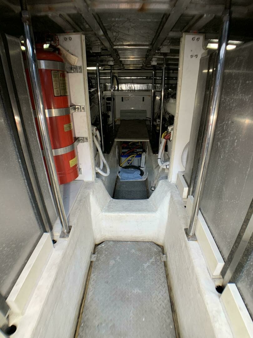 2006 Carver 56 Voyager - Image 28