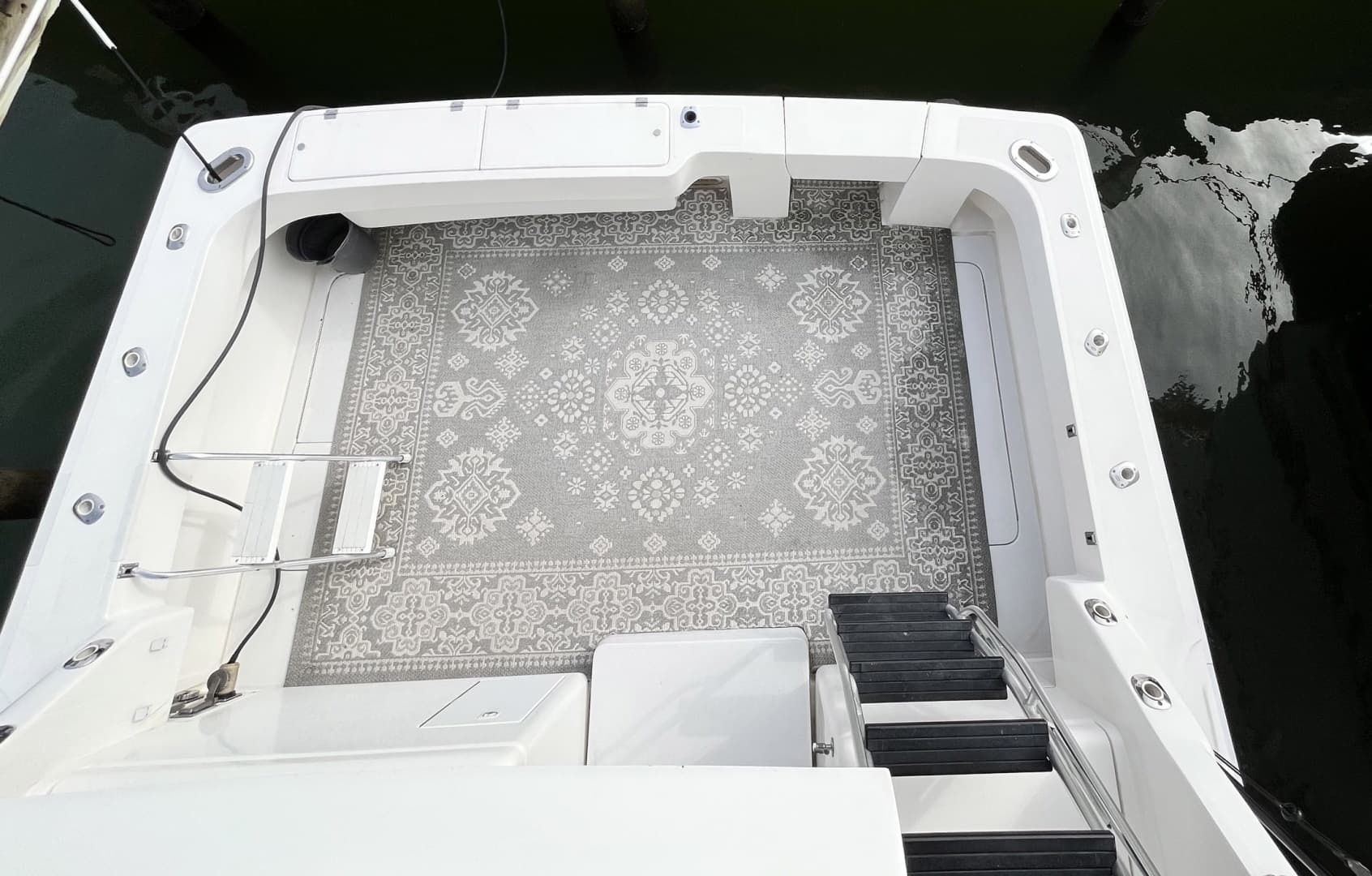 2003 Luhrs 40 Convertible - Image 11