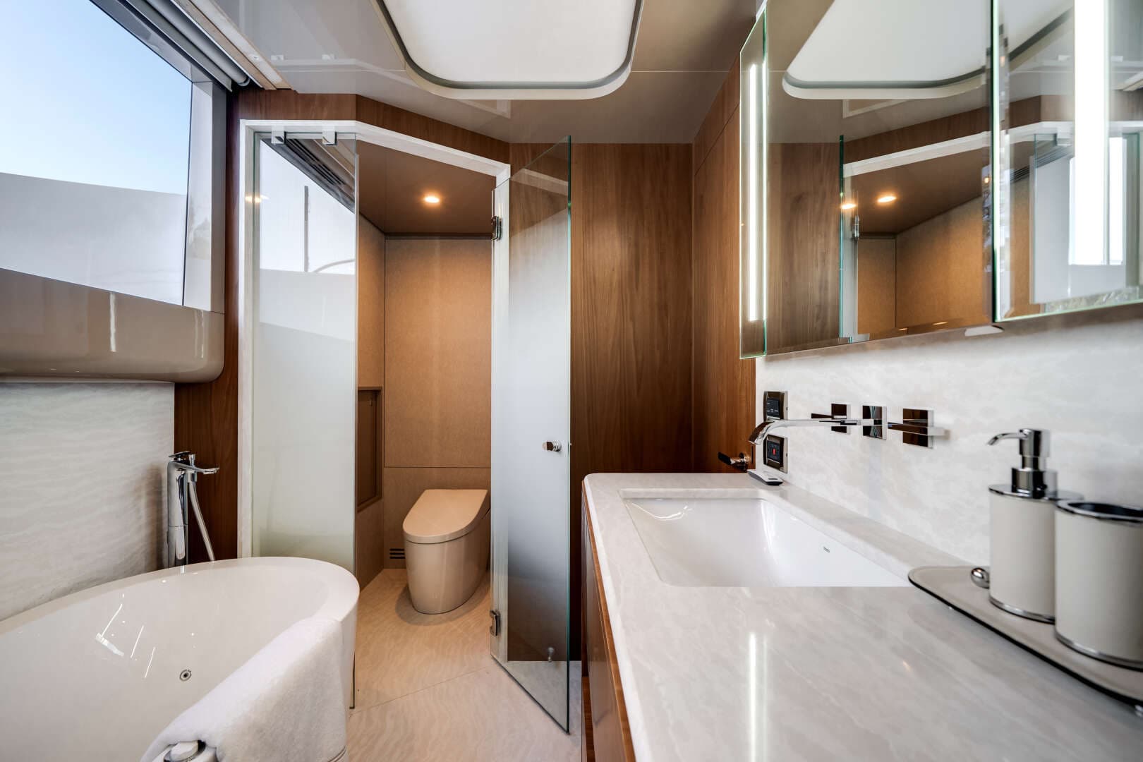 2026 Ocean Alexander 30R - Image 46