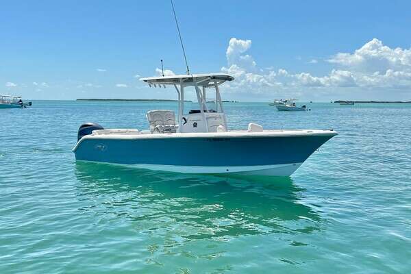 2021 Sea Hunt Ultra 234 - Image 1