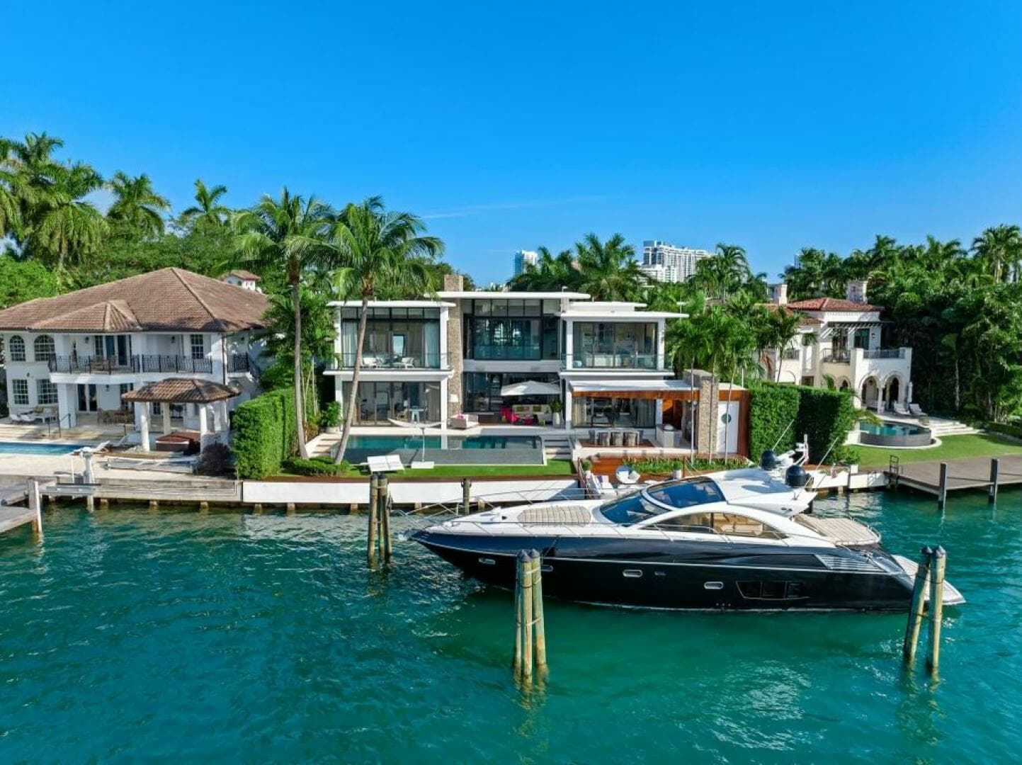 2010 Sunseeker Predator 60 - Image 2